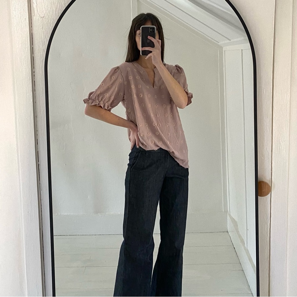 B Swiss Dot Puff Sleeve Top